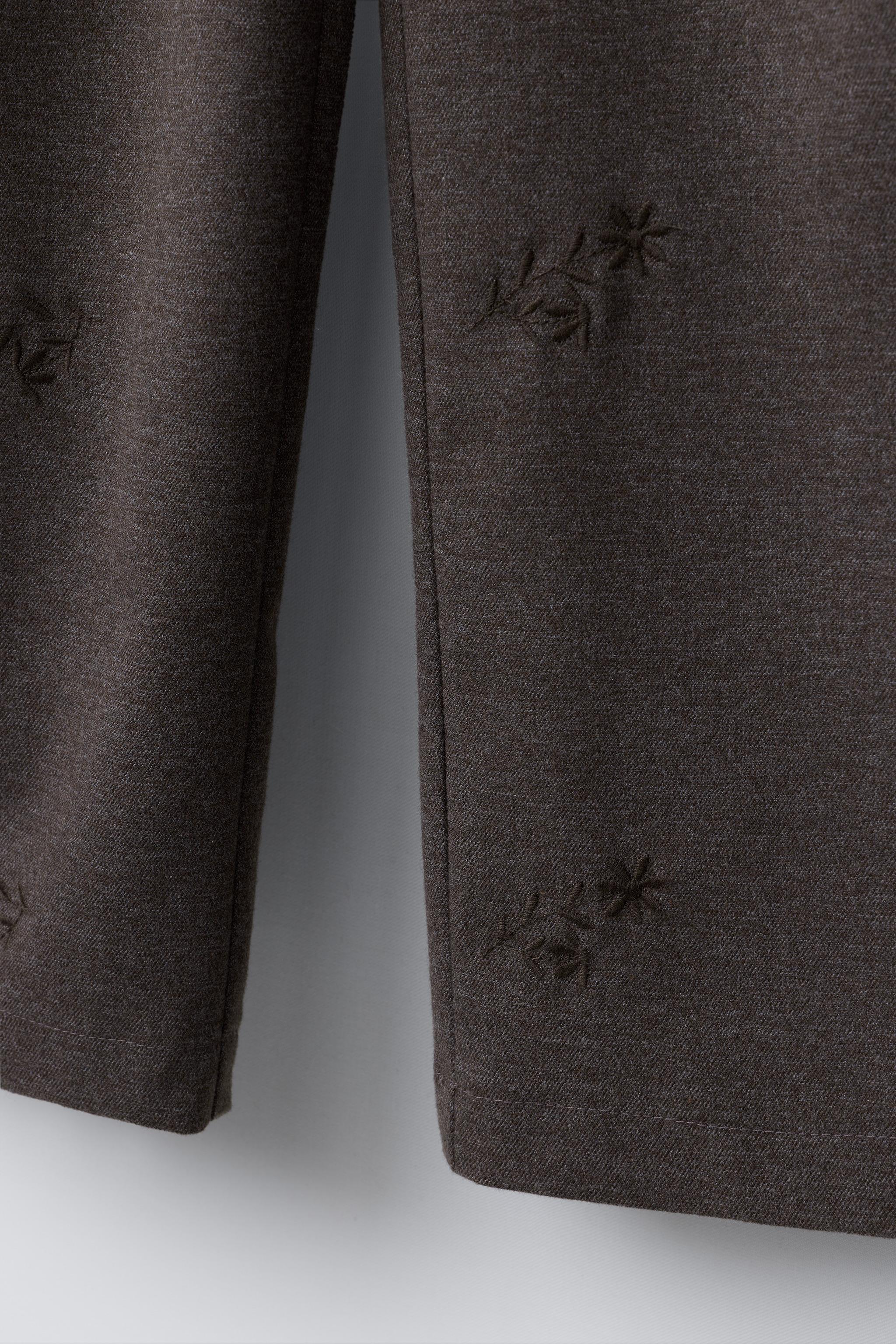 PANTALON WIDE LEG SOUPLE À FLEURS BRODÉES